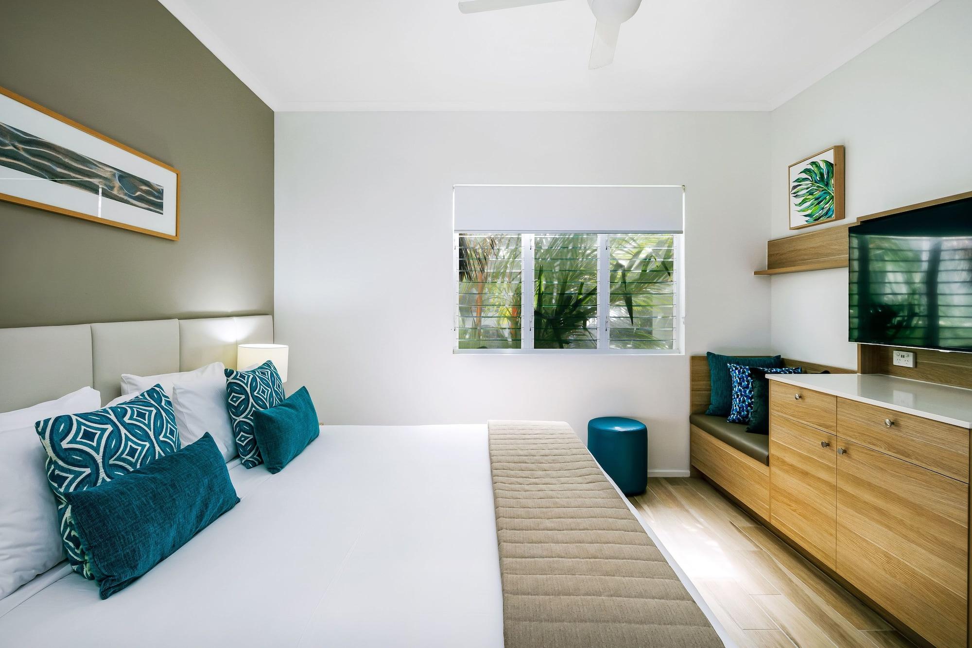Mantra Portsea Hotel Port Douglas Exterior photo
