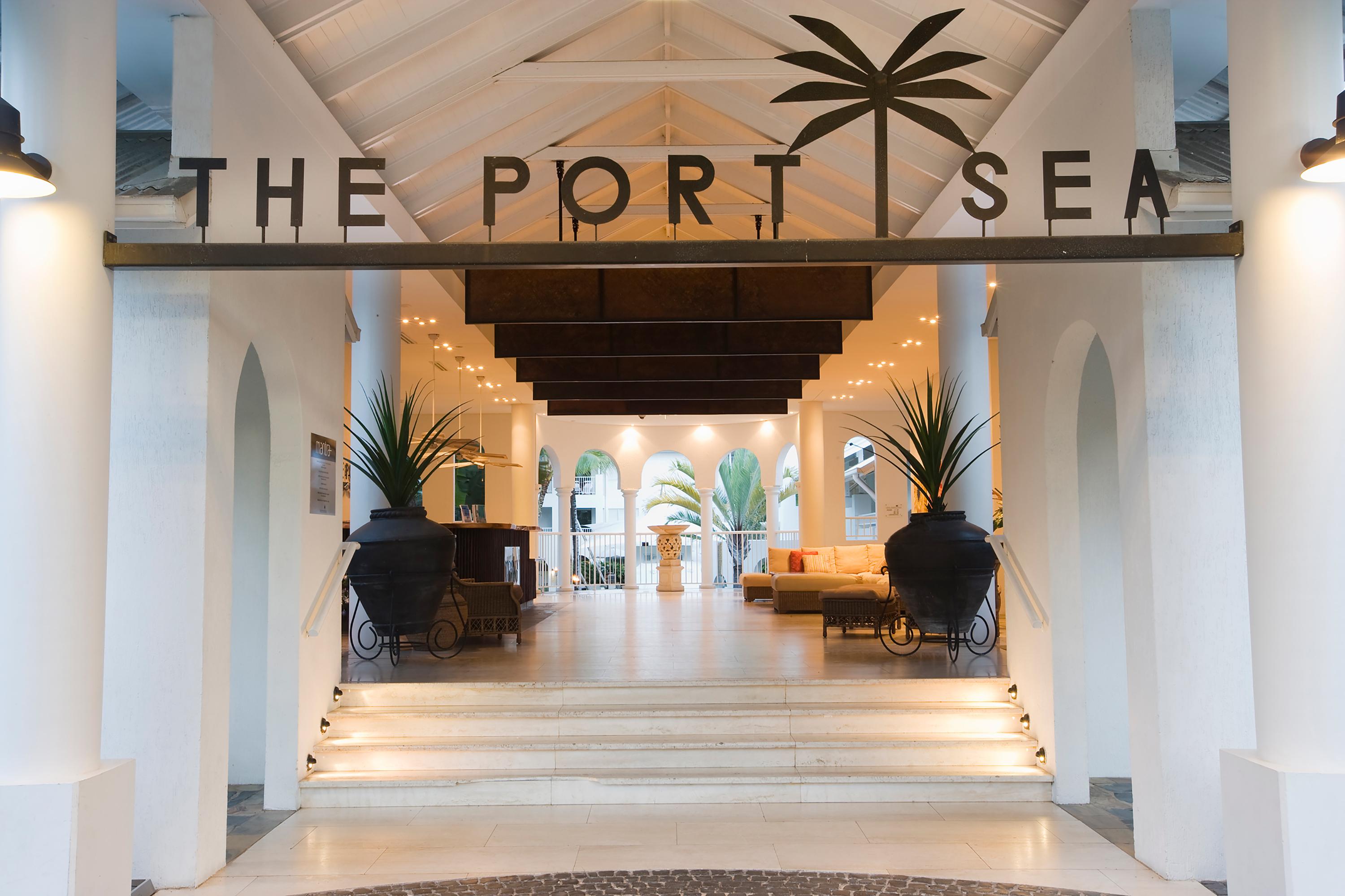 Mantra Portsea Hotel Port Douglas Exterior photo
