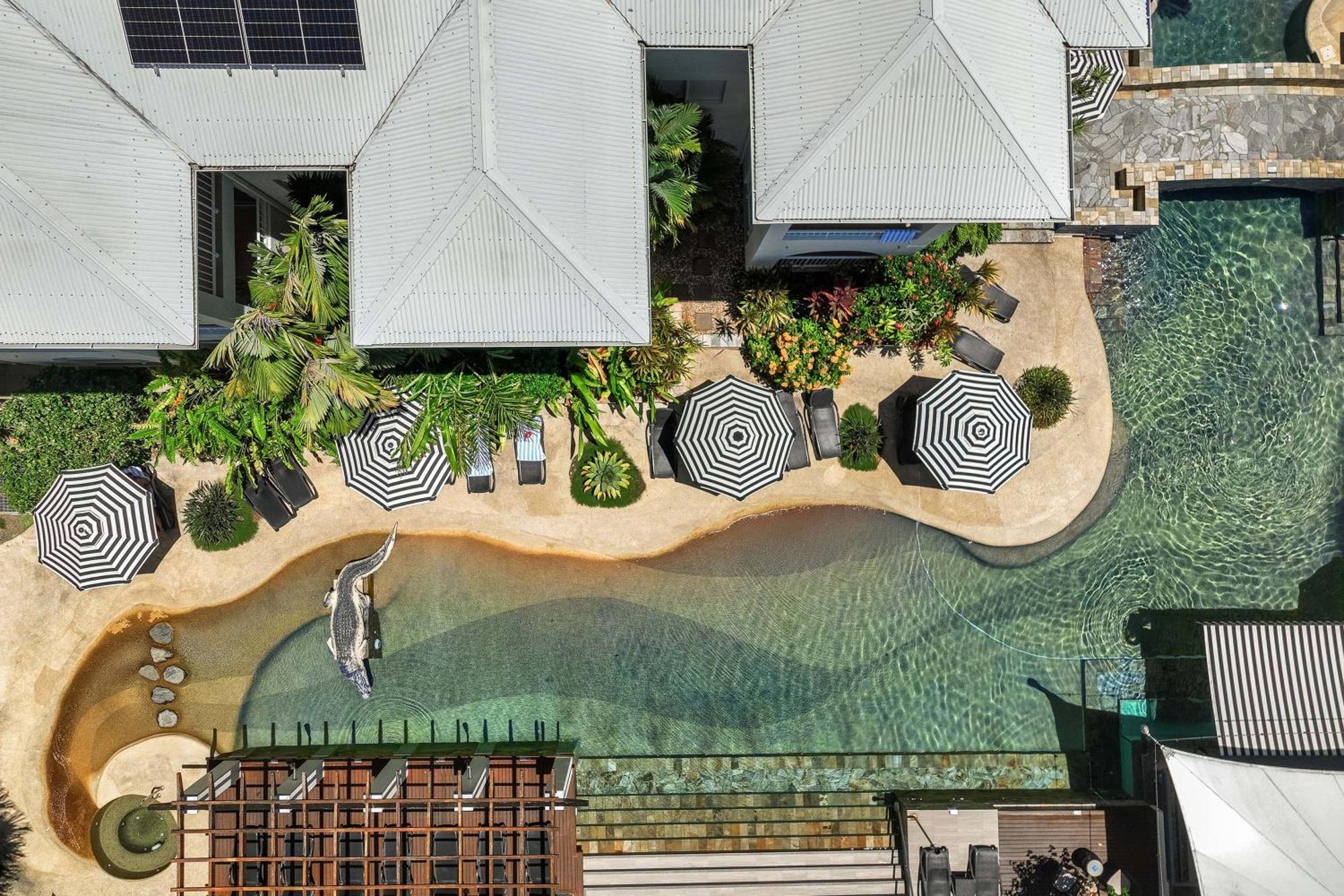 Mantra Portsea Hotel Port Douglas Exterior photo