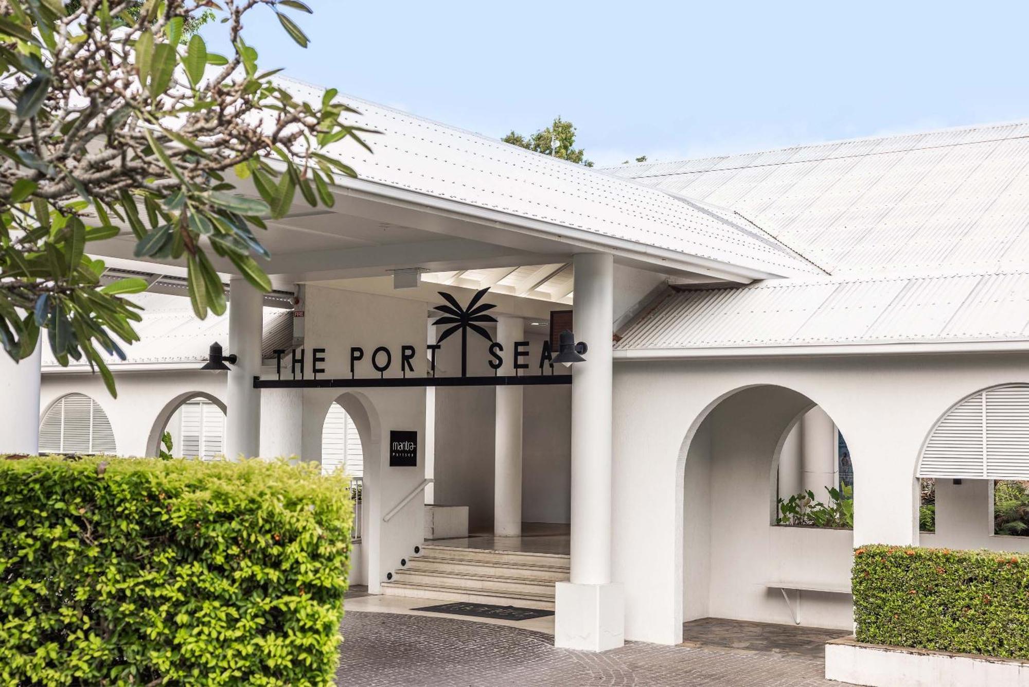 Mantra Portsea Hotel Port Douglas Exterior photo